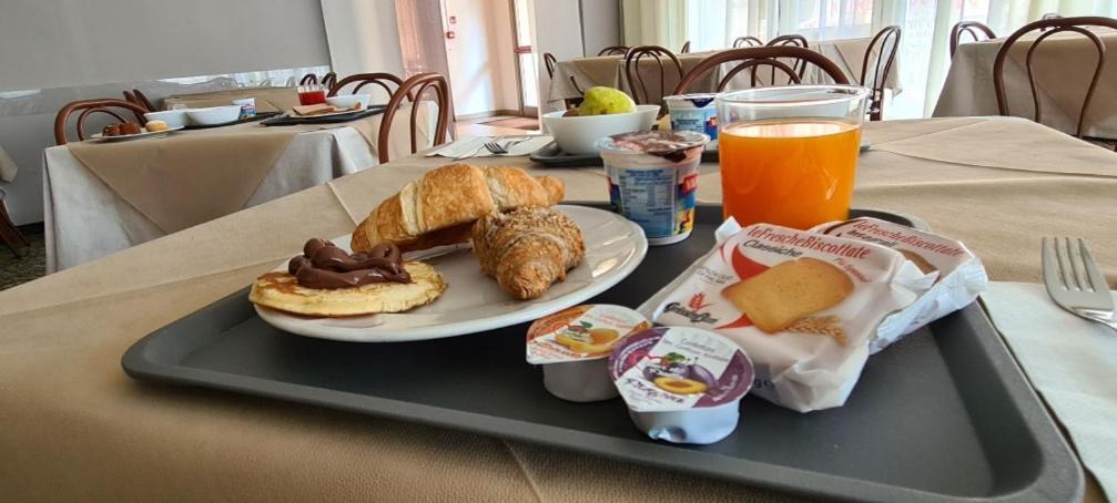 Hotel Astoria Riccione Eksteriør bilde