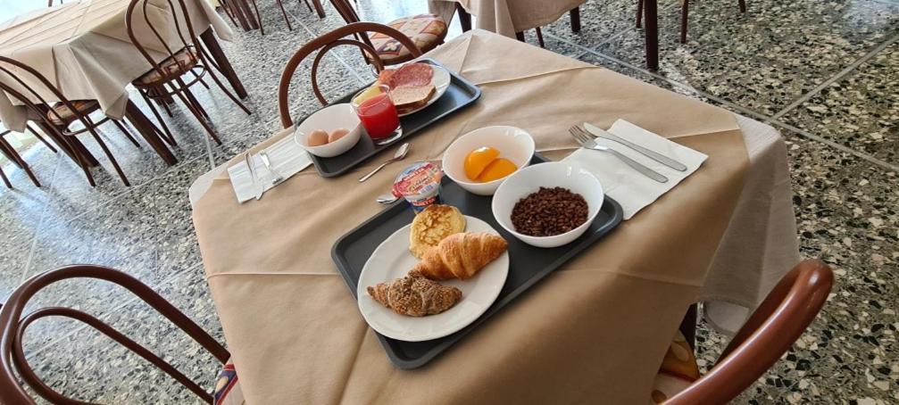 Hotel Astoria Riccione Eksteriør bilde
